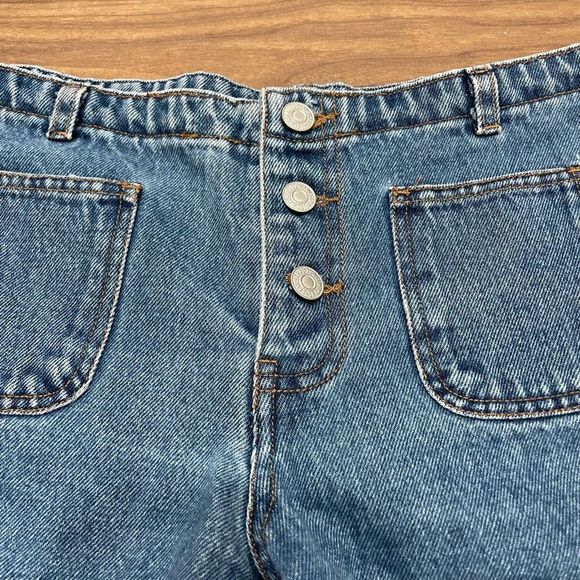 Vintage Levi’s shorts - Picture 3 of 6